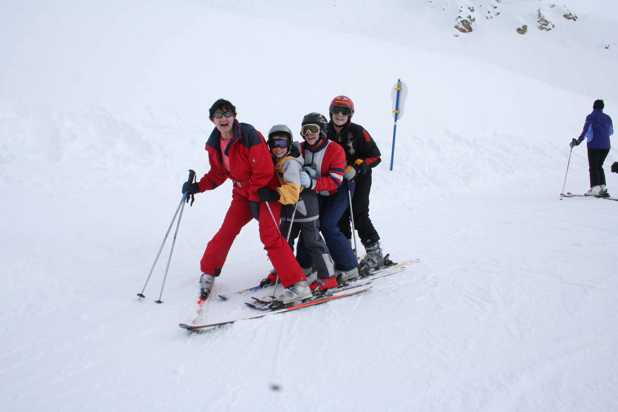 La 2ème et la 3ème génération lors de l'hiver 2007 Image