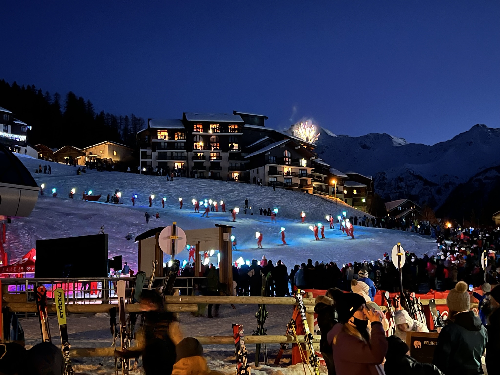 Descente aux flambeaux de l'ESF pour la Saint-Sylvestre 2021 Image